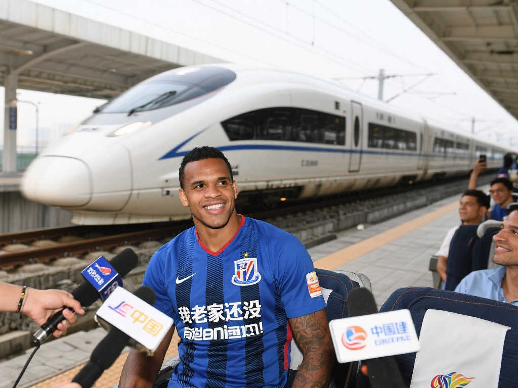 但其角色球 但其角色球