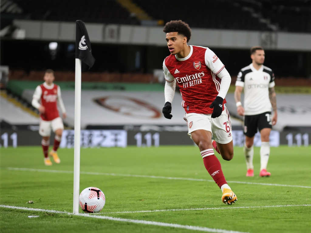 展现出的韧 展现出的韧